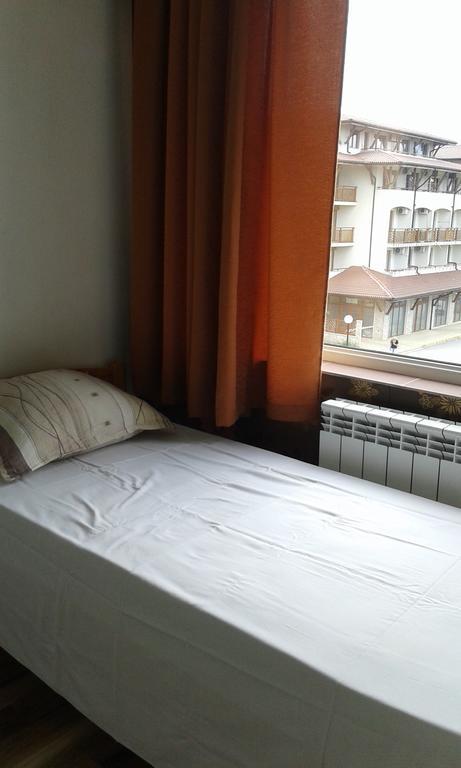 Zora Guest House Primorsko Exterior photo